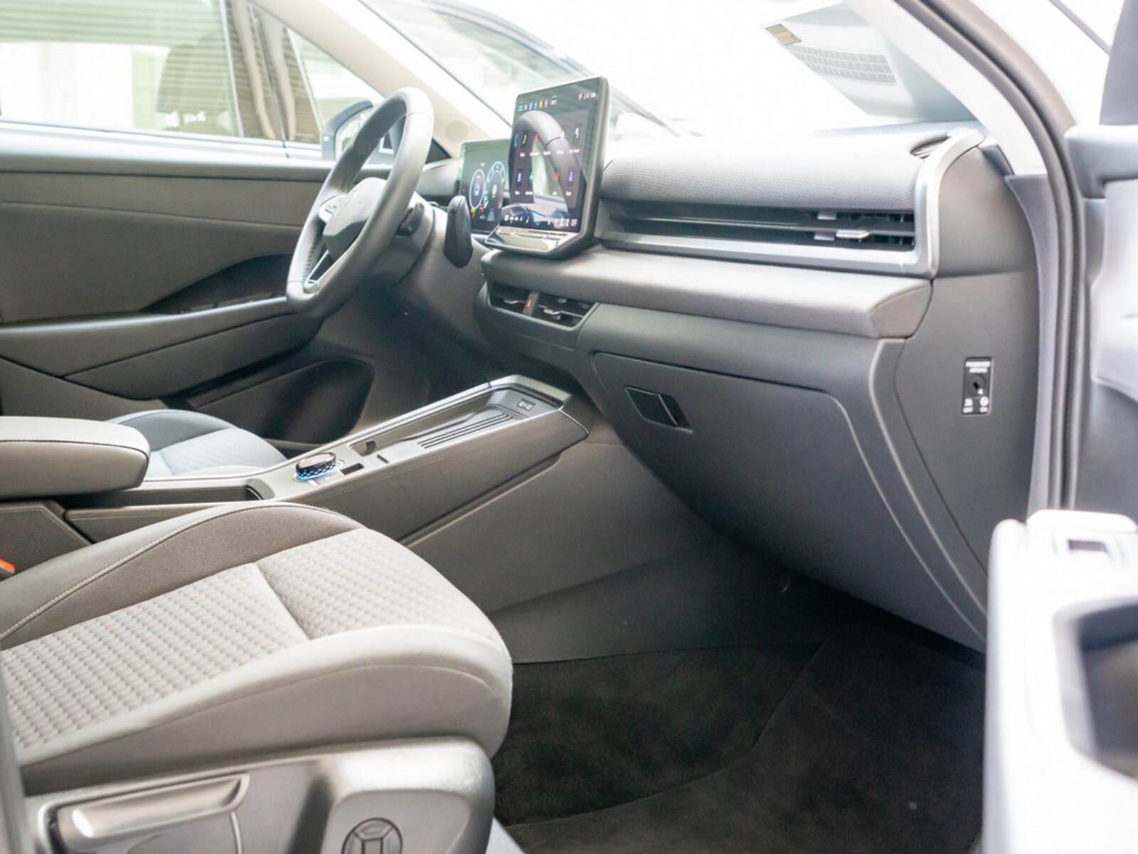 Volkswagen T-Roc – Bild 2
