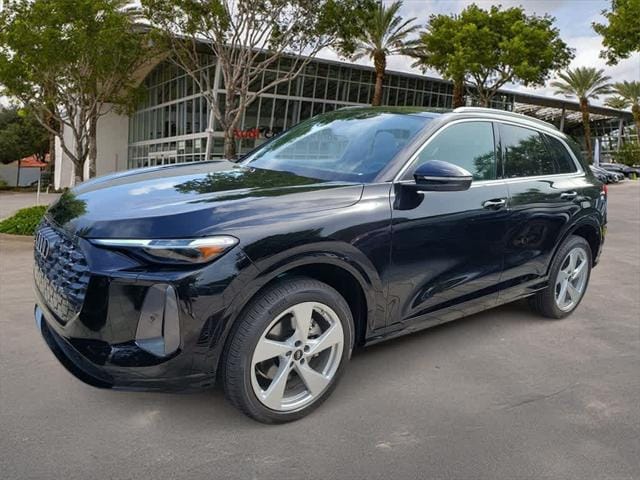 2025 Audi New Q5 Premium Plus's photo