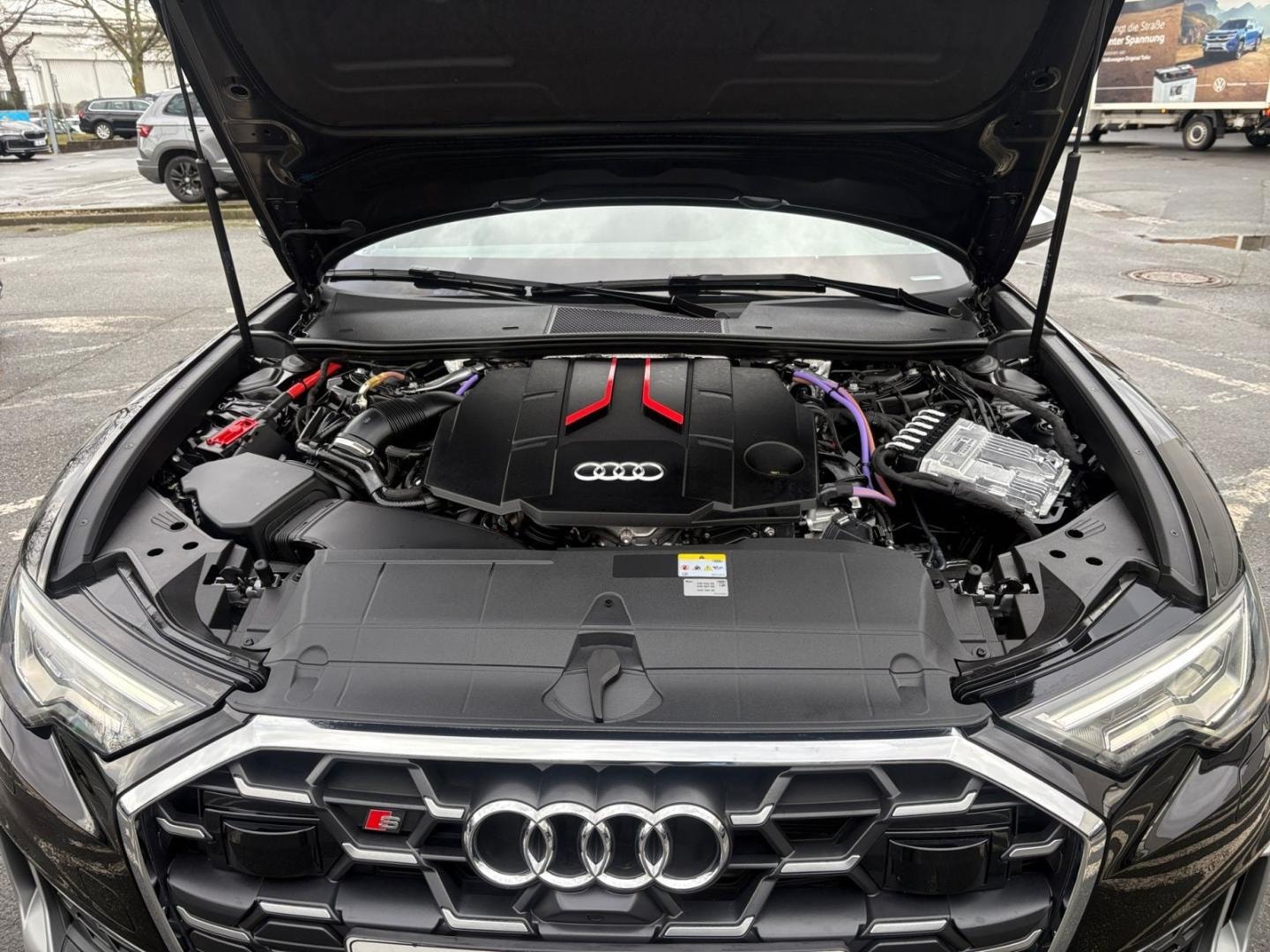 Bild über Audi S6 Avant TDI quattro tiptronic - für weitere Informationen kontaktieren Sie den Audi Partner