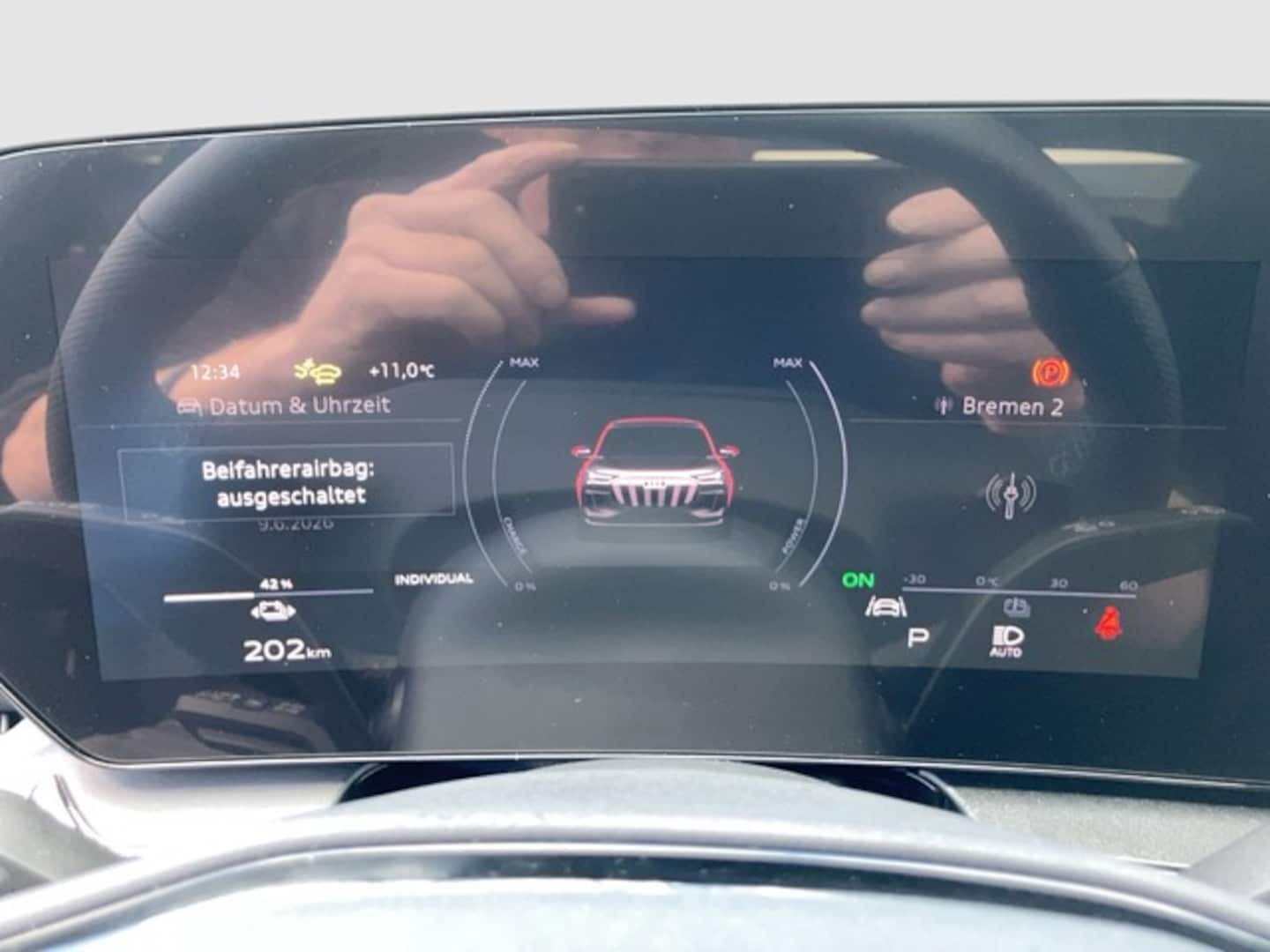 Bild über Audi Q6 SUV e-tron e-tron performance - für weitere Informationen kontaktieren Sie den Audi Partner