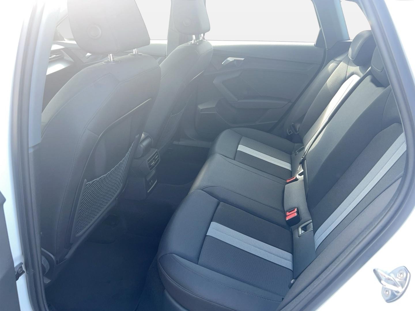 Bild über Audi A3 Sportback TFSI e 40 TFSI e S tronic - für weitere Informationen kontaktieren Sie den Audi Partner