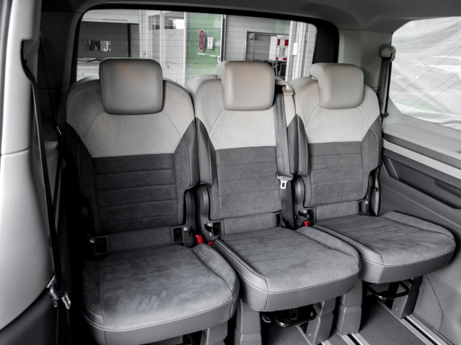 Volkswagen Multivan – Bild 11