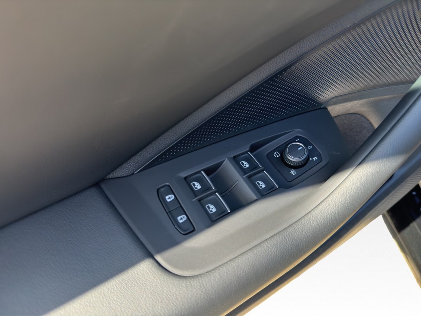 Volkswagen Passat – Bild 13