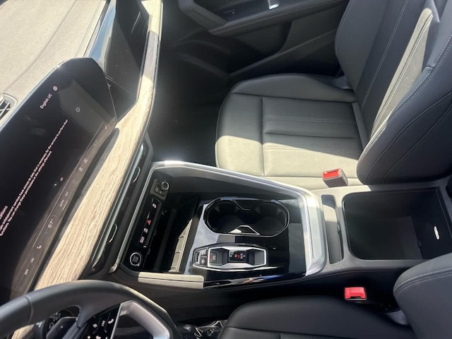 2025 Audi Q5 Premium - Photo 10