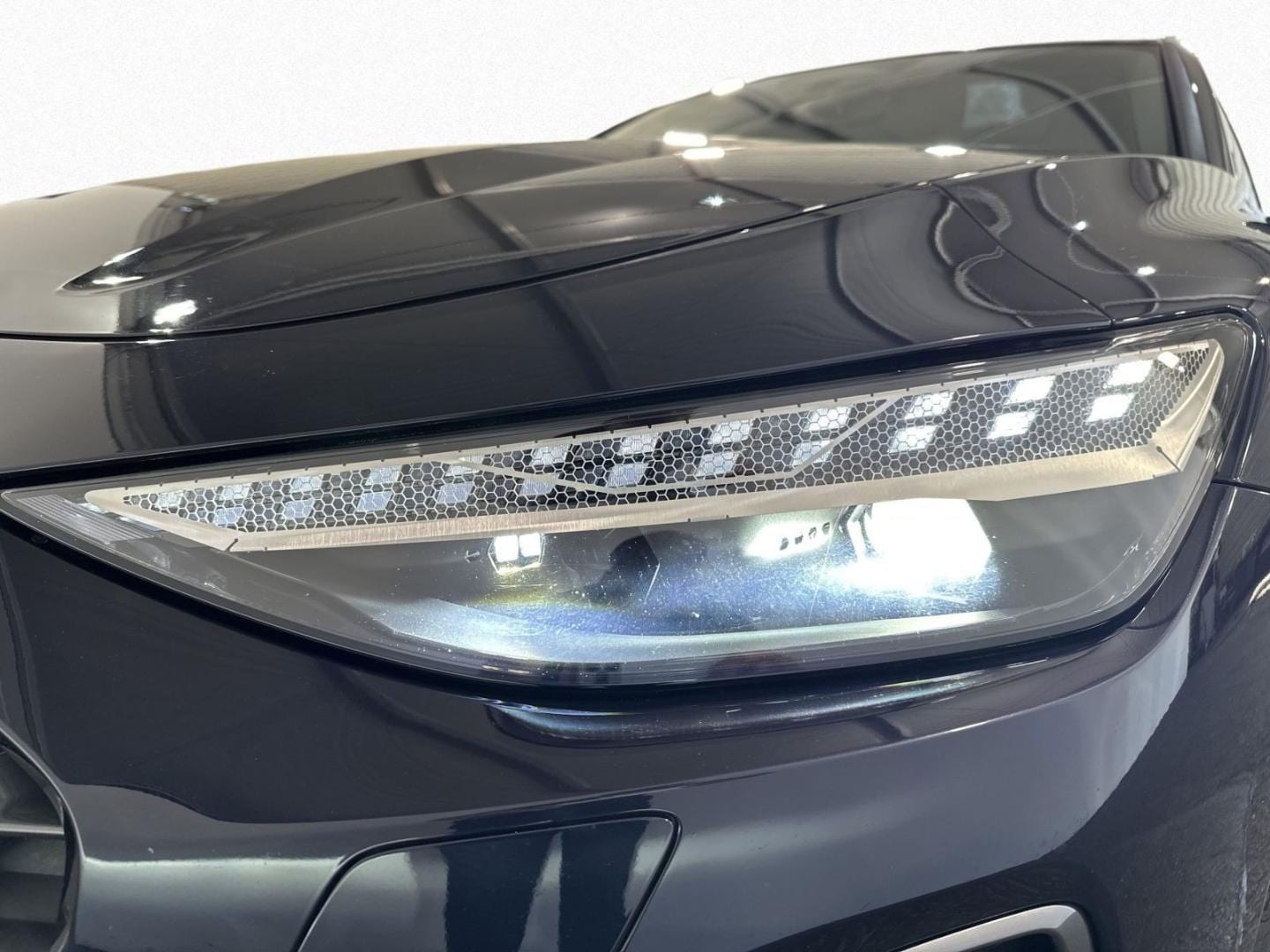Bild über Audi A6 Avant TFSI 150 kW S tronic - für weitere Informationen kontaktieren Sie den Audi Partner