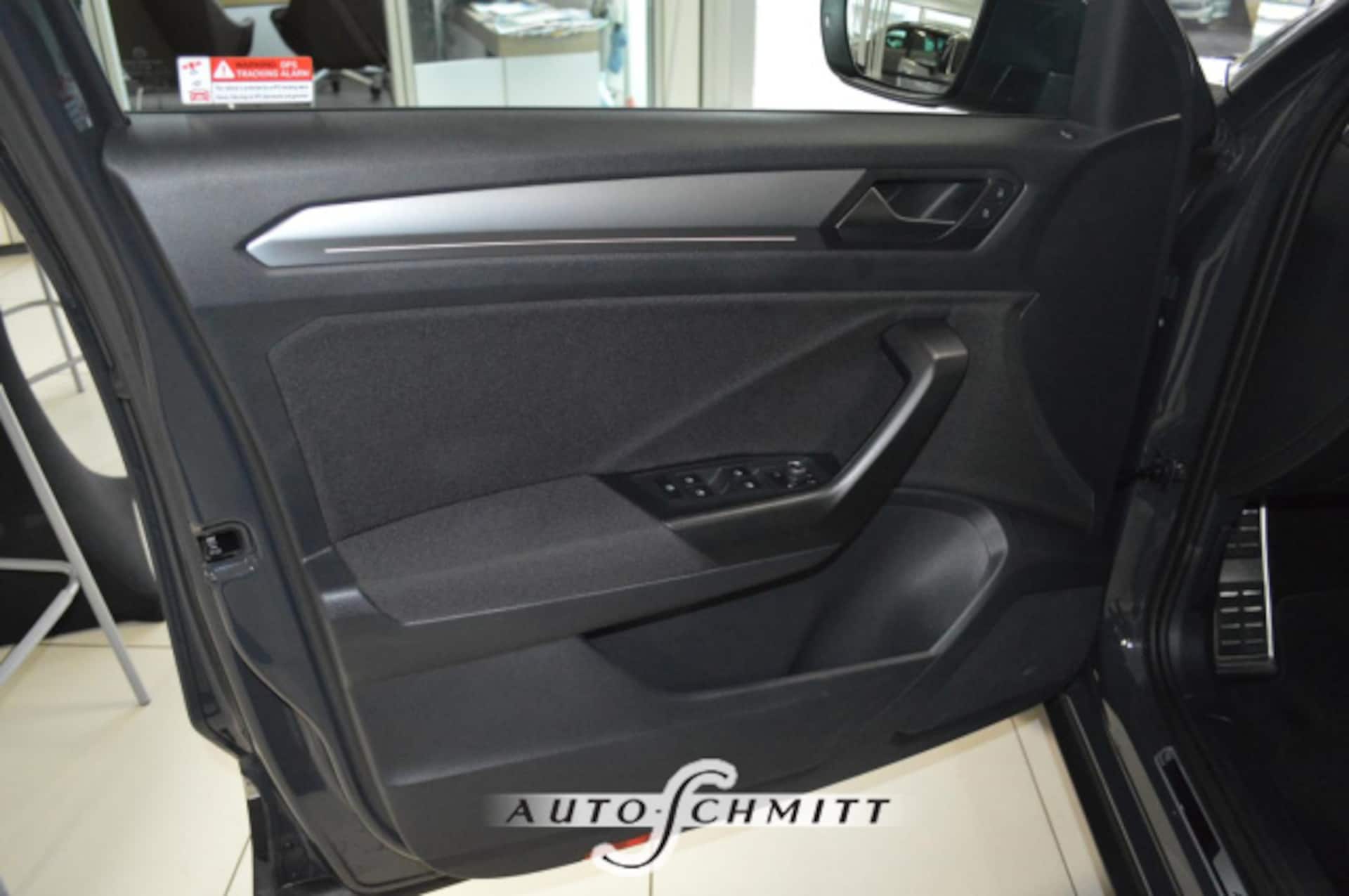 Volkswagen T-Roc Active