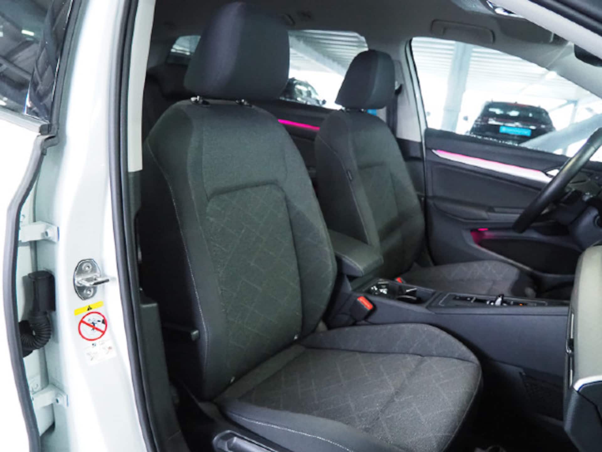 Volkswagen Golf Variant Life
