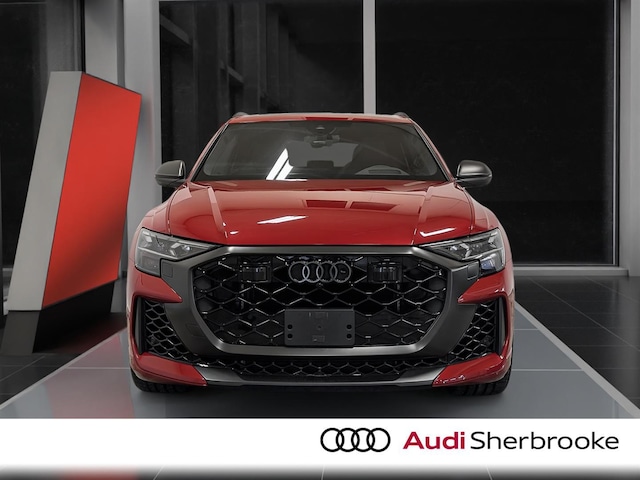 2025 Audi RS Q8 SUV performance