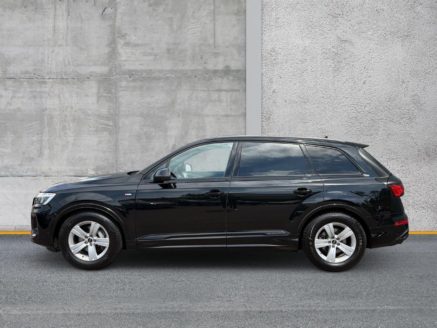 Bild über Audi Q7 SUV S line 50 TDI quattro tiptronic - für weitere Informationen kontaktieren Sie den Audi Partner
