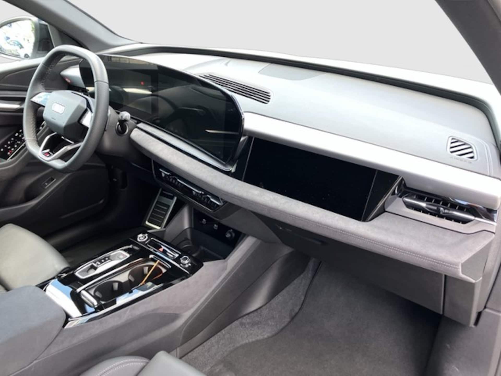 Audi Q6 SUV e-tron