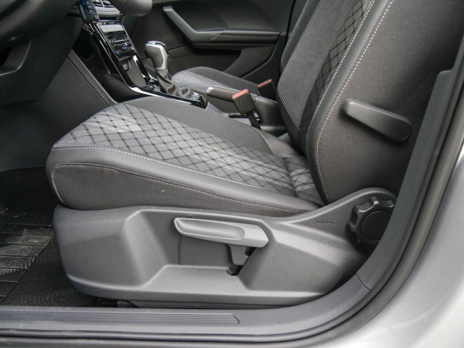 Volkswagen T-Cross – Bild 14