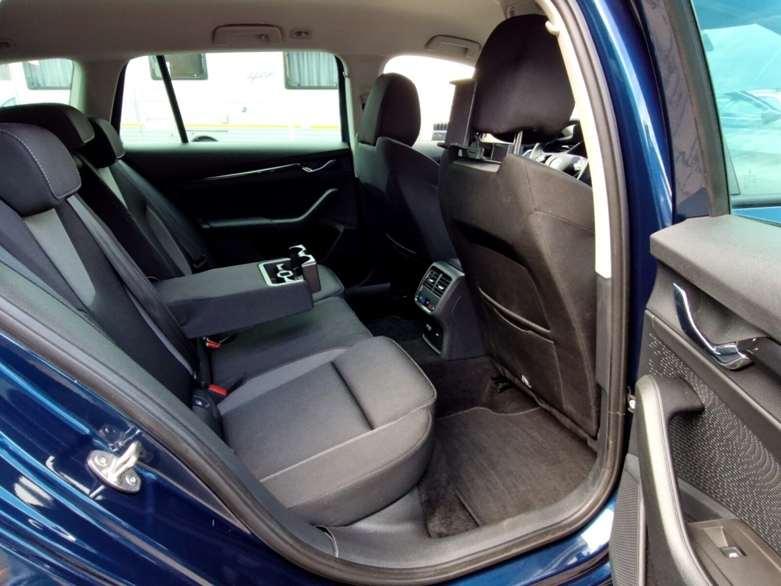 Škoda Octavia Combi – Bild 10