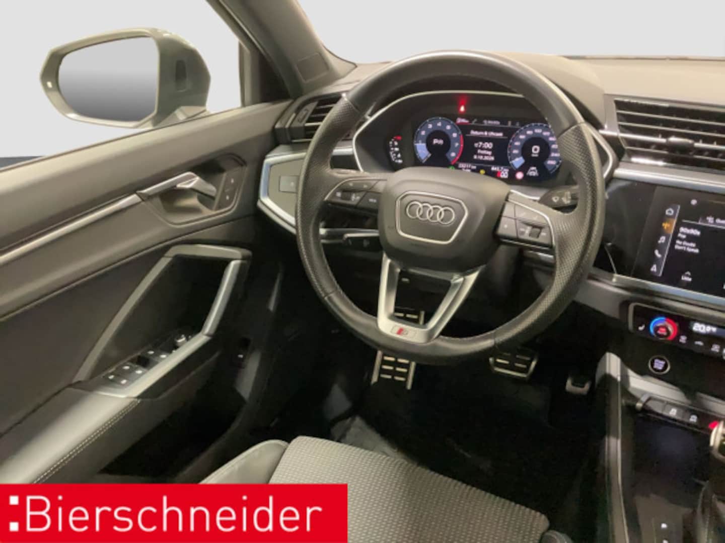 Bild über Audi Q3 S line 40 TFSI quattro S tronic - für weitere Informationen kontaktieren Sie den Audi Partner