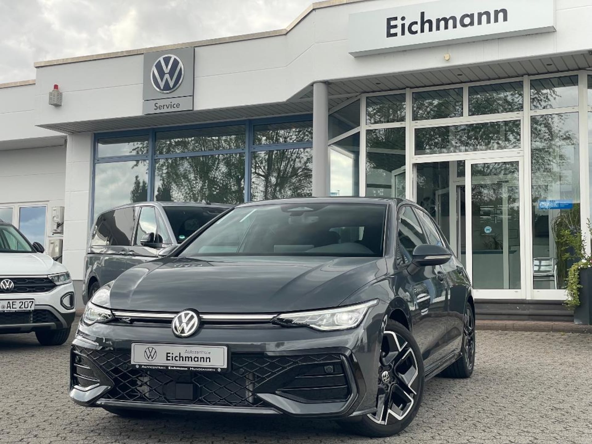 Volkswagen Golf R-Line