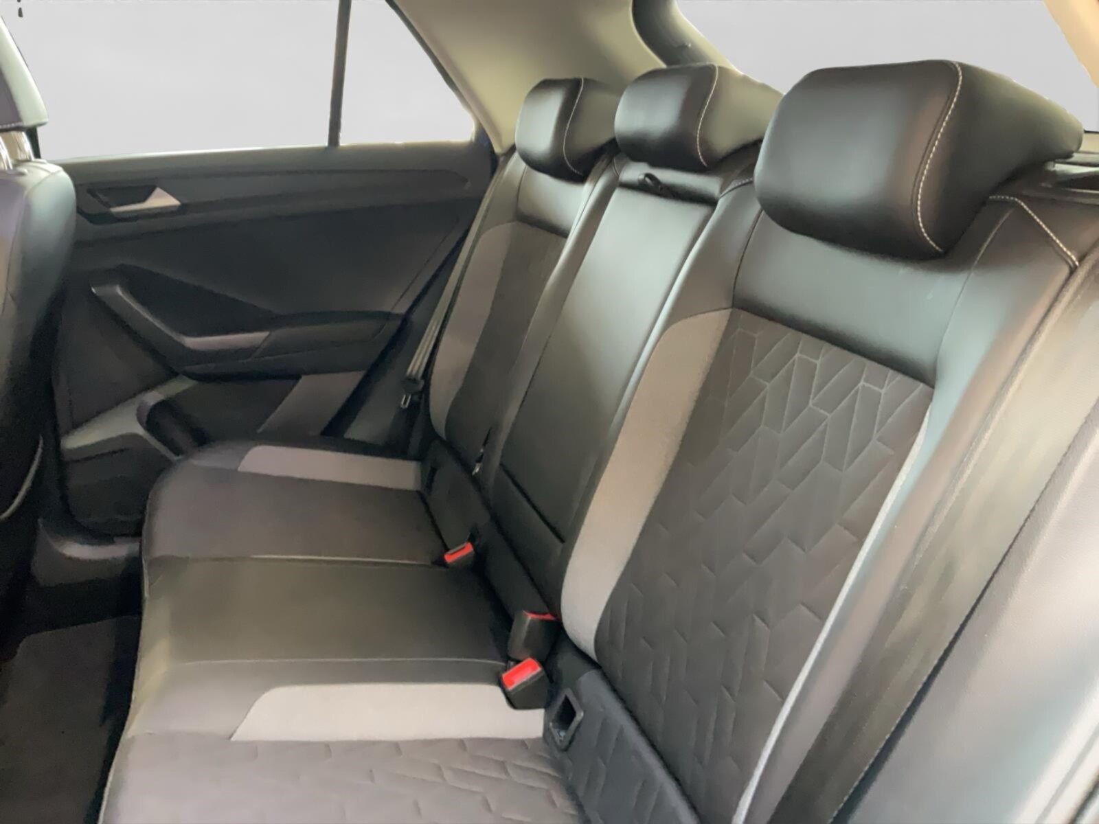 Volkswagen T-Roc – Bild 13