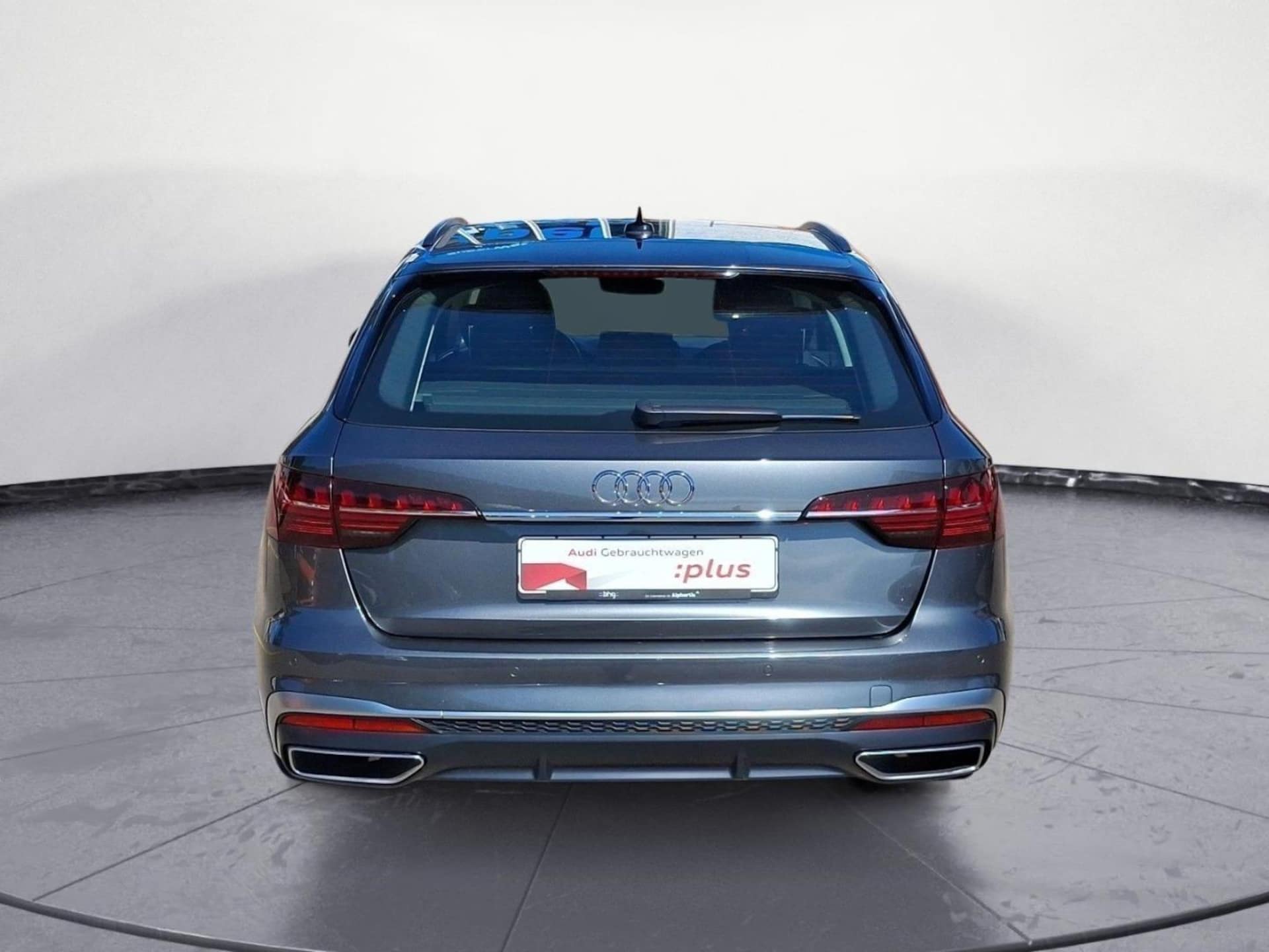 Audi A4 Avant S line