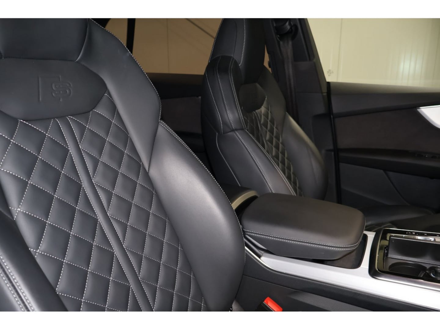 Bild über Audi Q8 SUV 50 TDI quattro tiptronic - für weitere Informationen kontaktieren Sie den Audi Partner