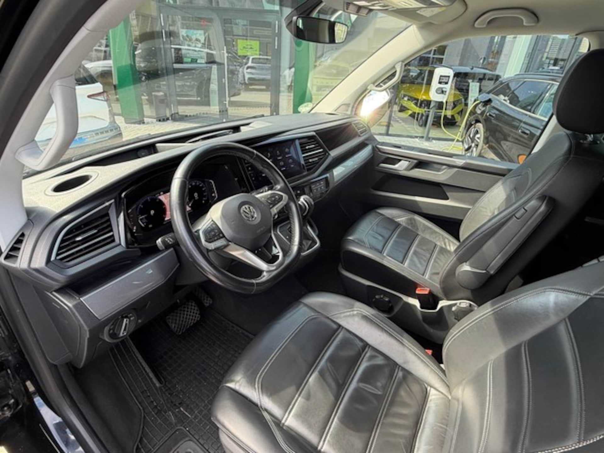 Volkswagen T6.1 Multivan Highline