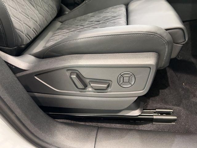 2025 Audi SQ5 Premium Plus - Photo 22