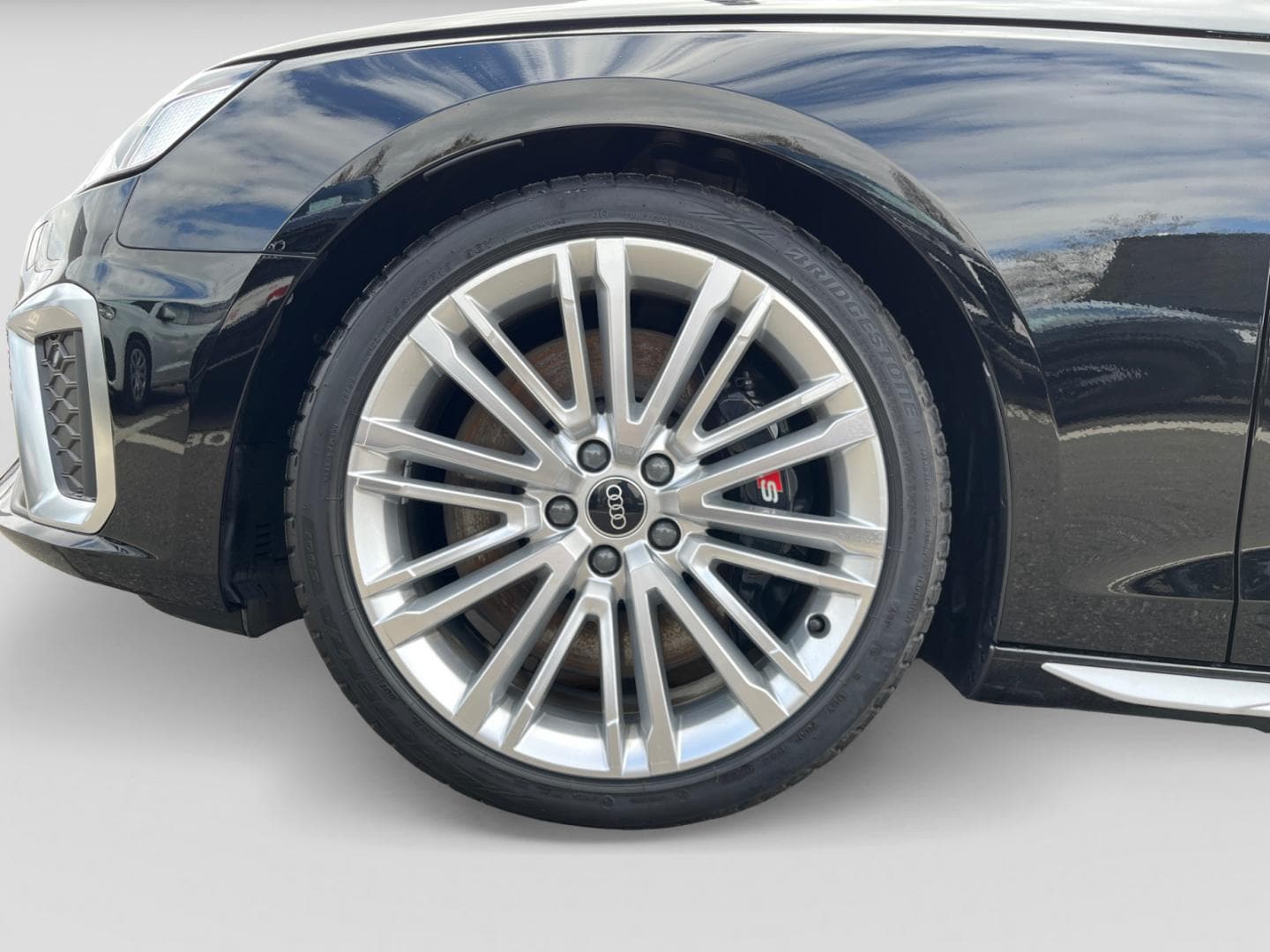 Bild über Audi S4 Limousine TDI quattro tiptronic - für weitere Informationen kontaktieren Sie den Audi Partner