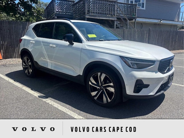 2023 Volvo XC40