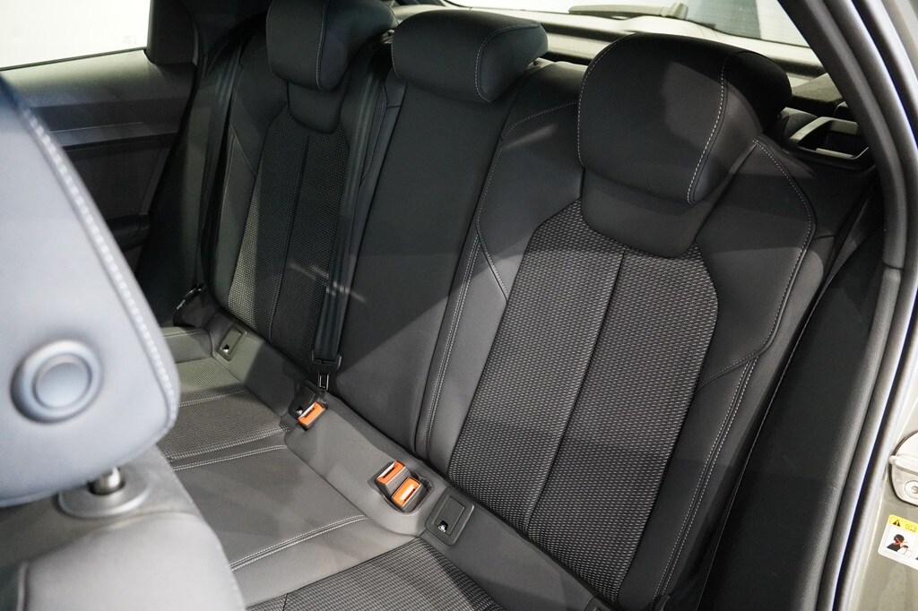 Bild som visar&nbsp;Audi A1 Sportback&nbsp;A1 Sportback 35 TFSI S line 150 hk S tronic - för mer information kontakta din Audi Partner