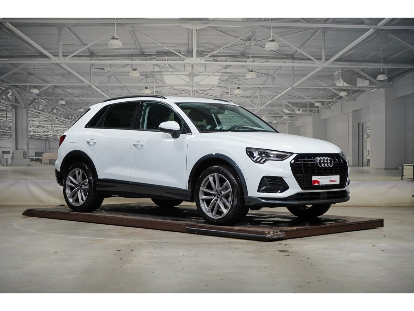Bild über Audi Q3 TFSI 110 kW S tronic - für weitere Informationen kontaktieren Sie den Audi Partner