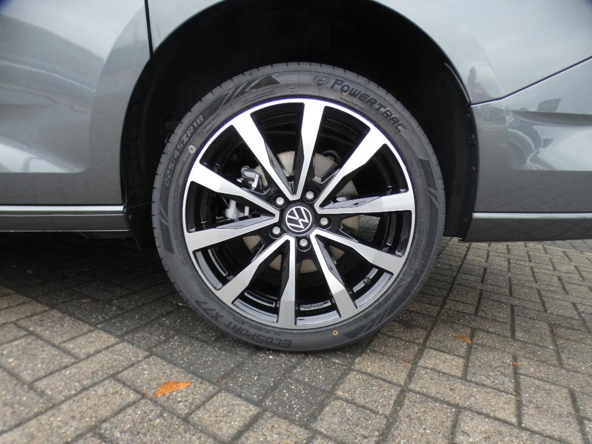 Volkswagen Caddy Maxi Basis-Modell