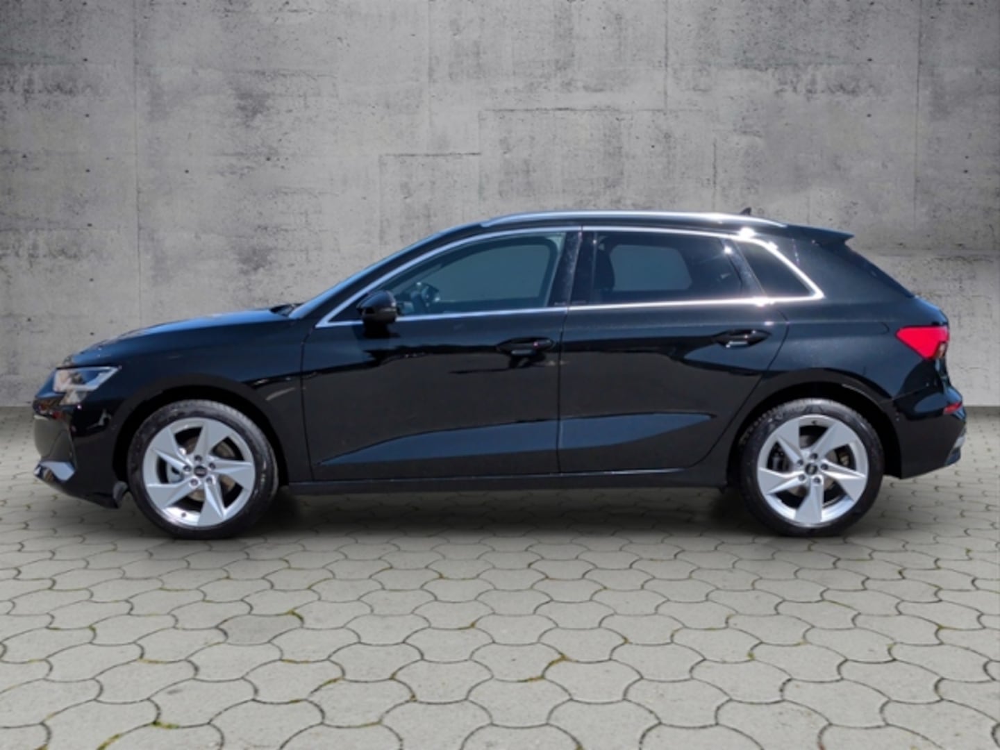 Bild über Audi A3 Sportback advanced 35 TFSI Schaltgetriebe - für weitere Informationen kontaktieren Sie den Audi Partner