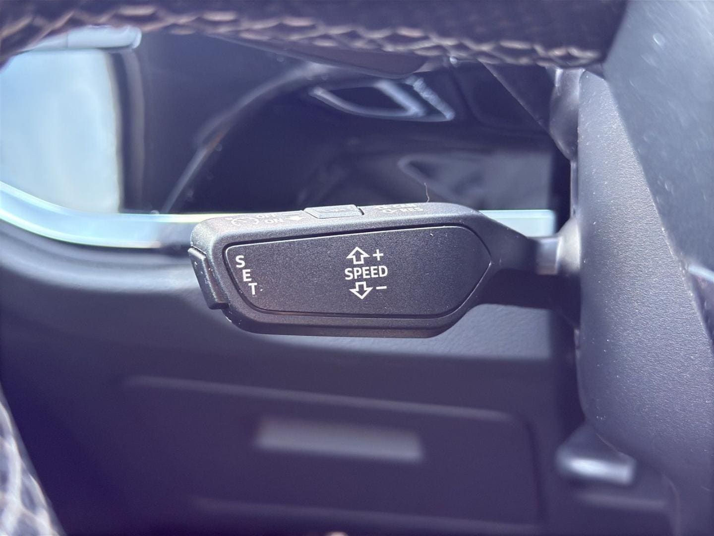 Bild über Audi Q3 S line 35 TFSI S tronic - für weitere Informationen kontaktieren Sie den Audi Partner