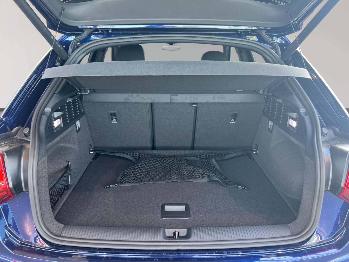 Bild über Audi Q2 S line 35 TFSI S tronic - für weitere Informationen kontaktieren Sie den Audi Partner