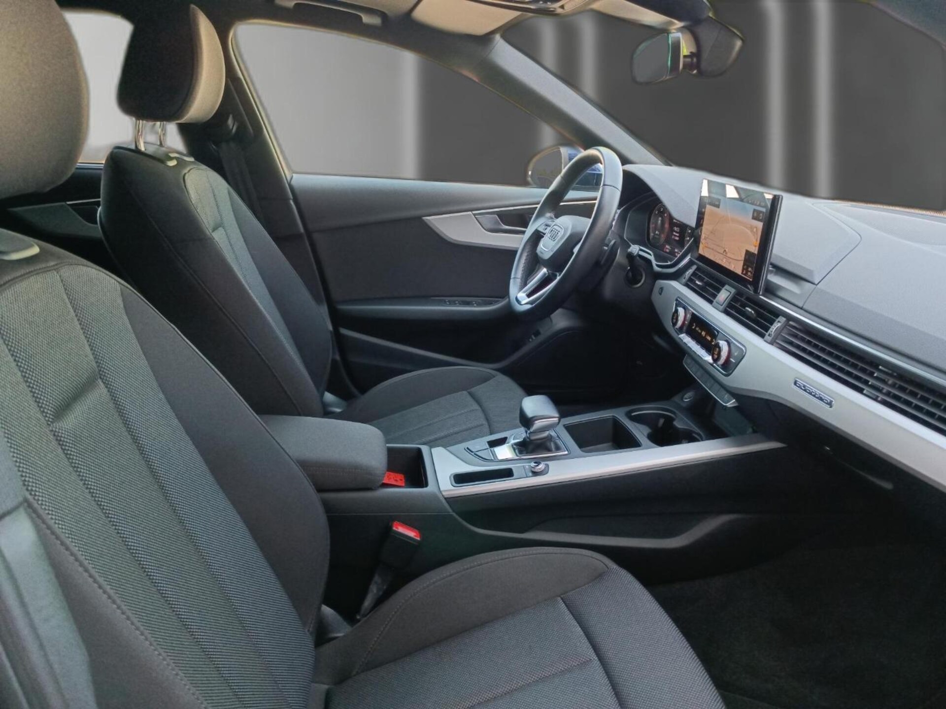 Audi A4 Avant S line