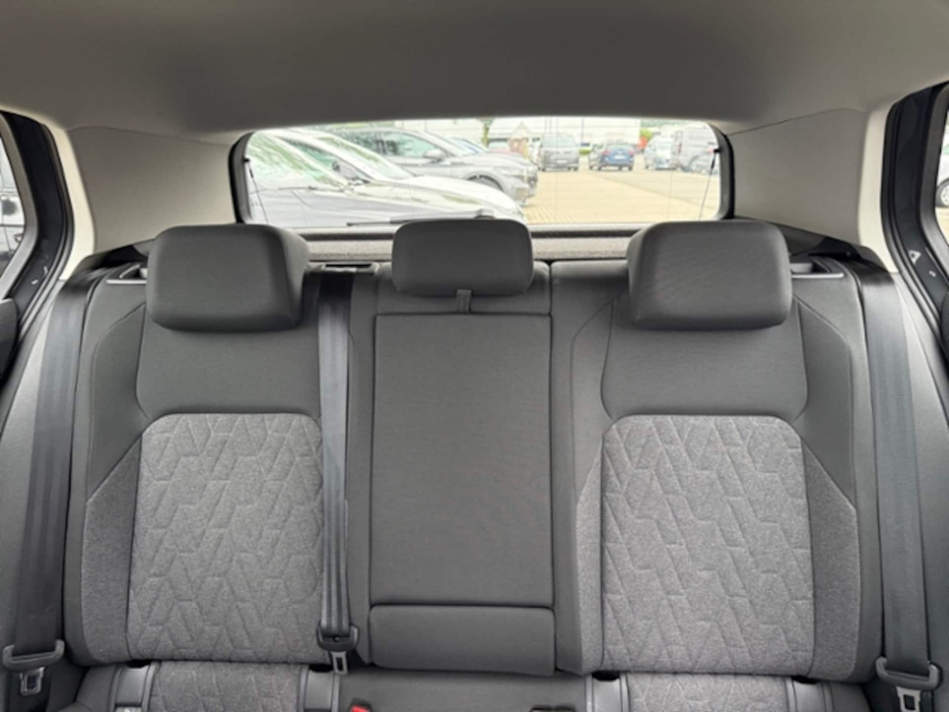 Volkswagen Golf MOVE