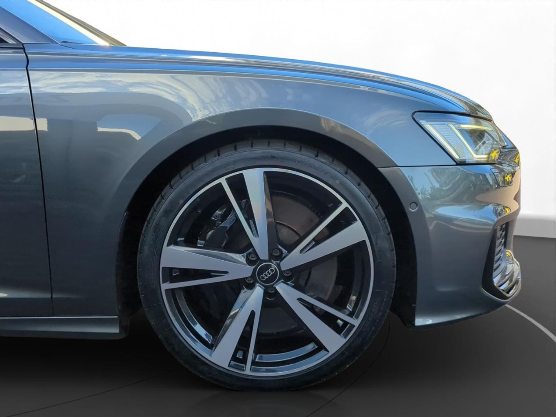 Audi S6 Avant