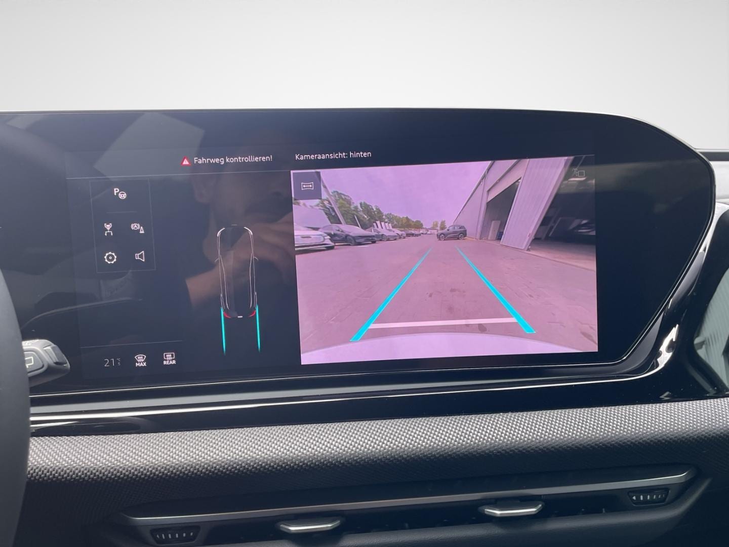 Bild über Audi A5 Avant TFSI S tronic - für weitere Informationen kontaktieren Sie den Audi Partner