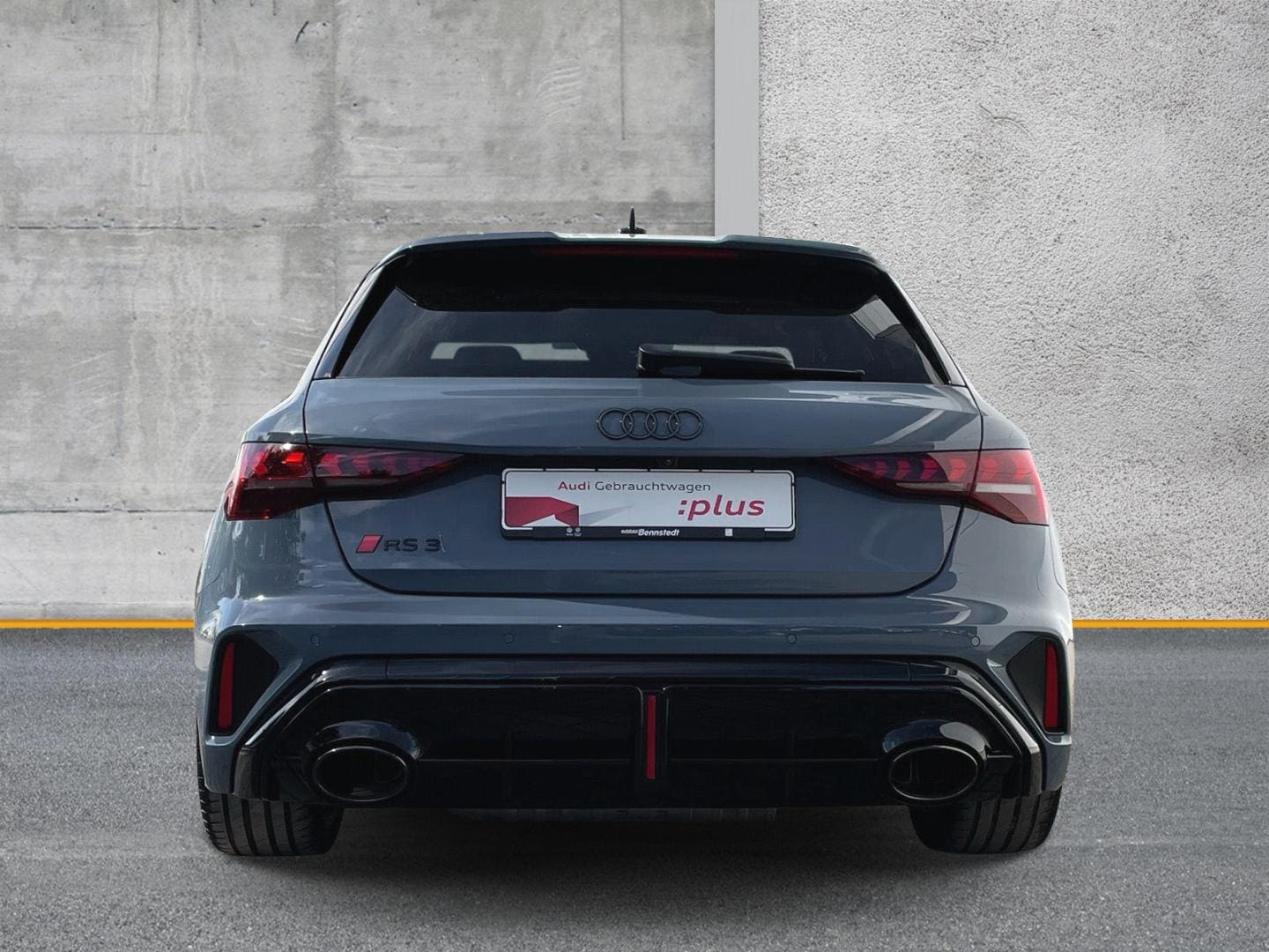 Bild über Audi RS 3 Sportback TFSI quattro S tronic - für weitere Informationen kontaktieren Sie den Audi Partner
