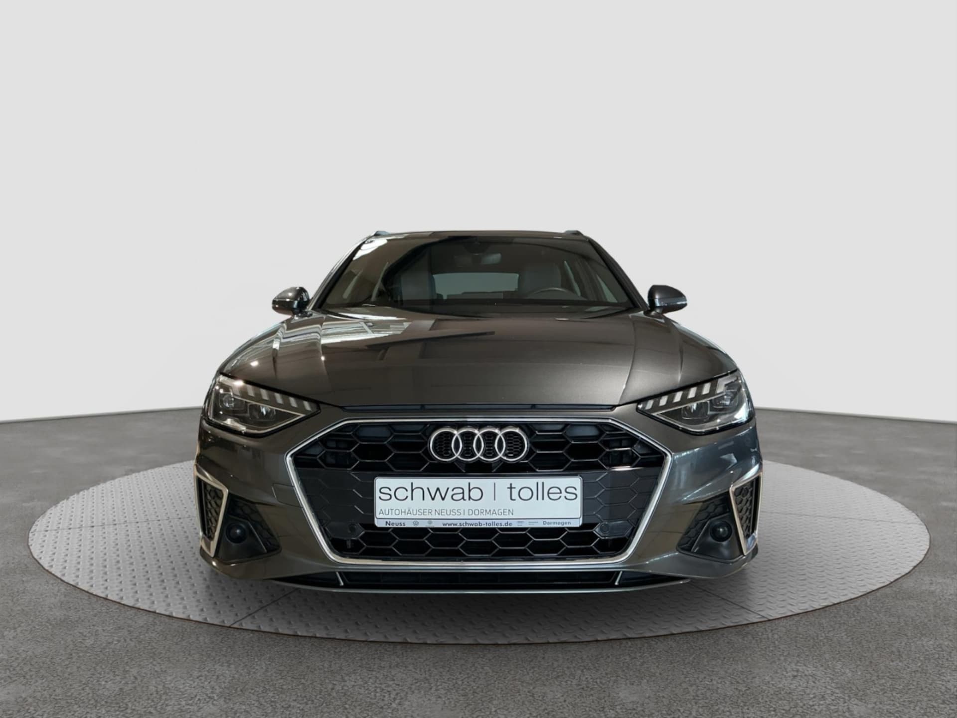 Audi A4 Avant S line
