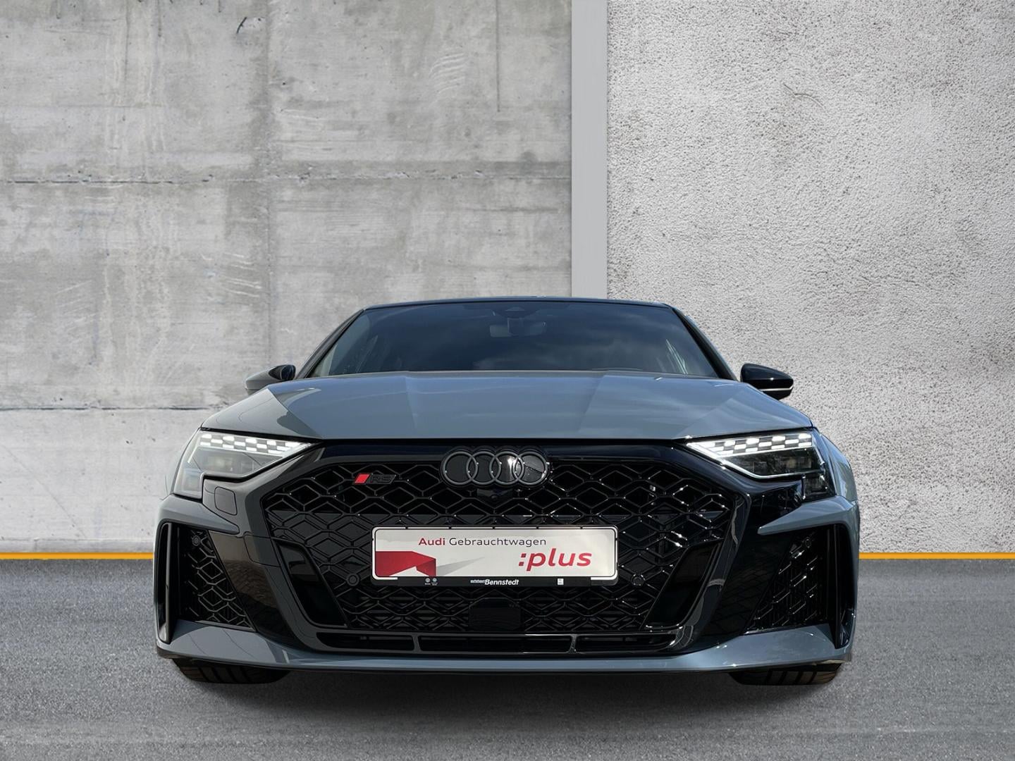 Bild über Audi RS 3 Sportback TFSI quattro S tronic - für weitere Informationen kontaktieren Sie den Audi Partner