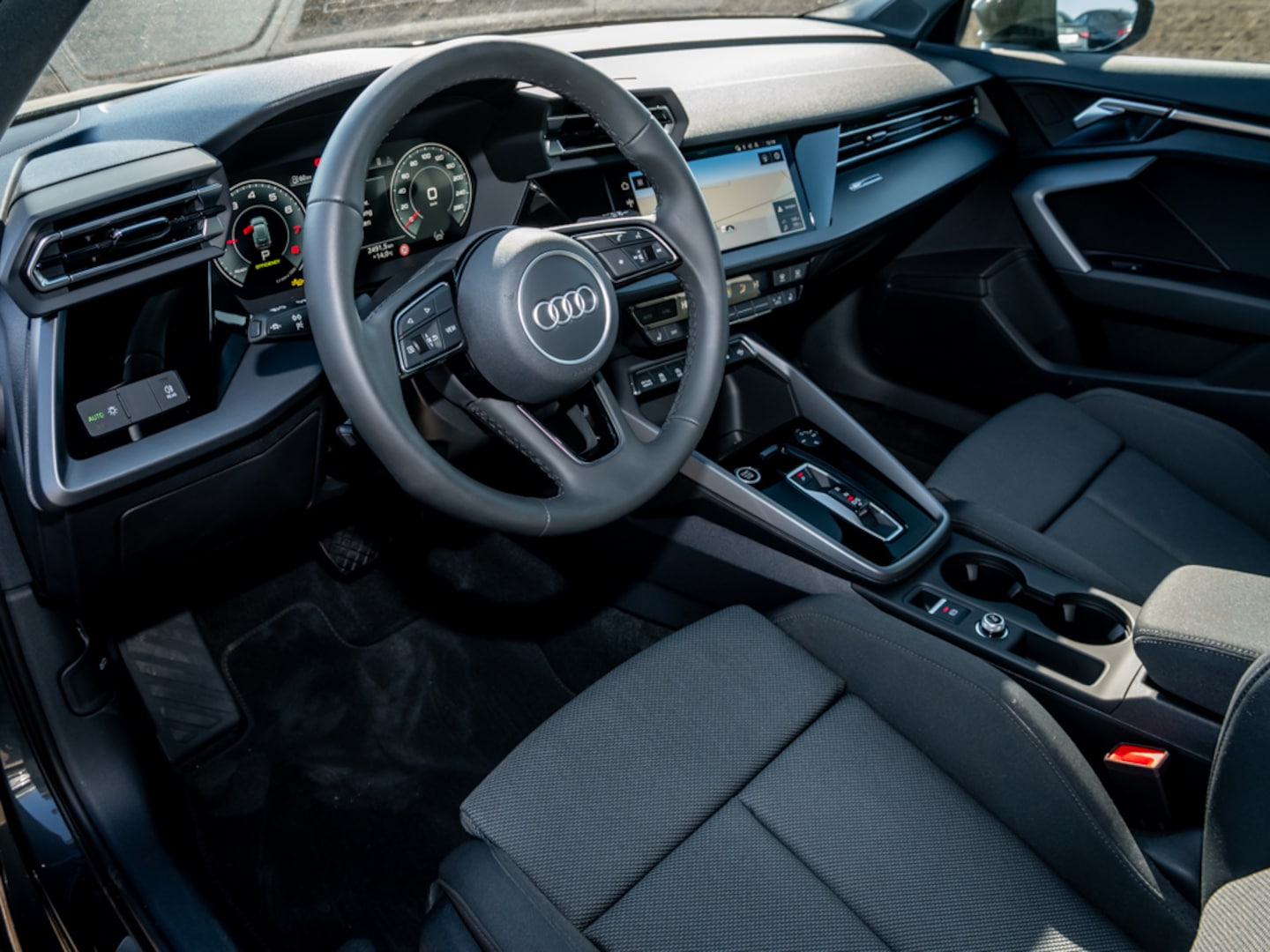 Bild über Audi A3 Sportback advanced 30 TFSI S tronic - für weitere Informationen kontaktieren Sie den Audi Partner
