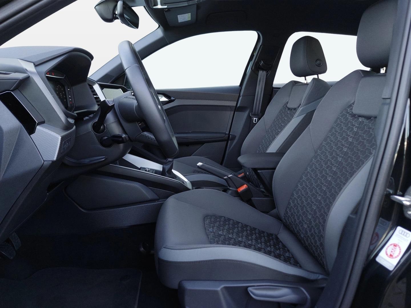 Bild über Audi A1 Sportback advanced 25 TFSI Schaltgetriebe - für weitere Informationen kontaktieren Sie den Audi Partner