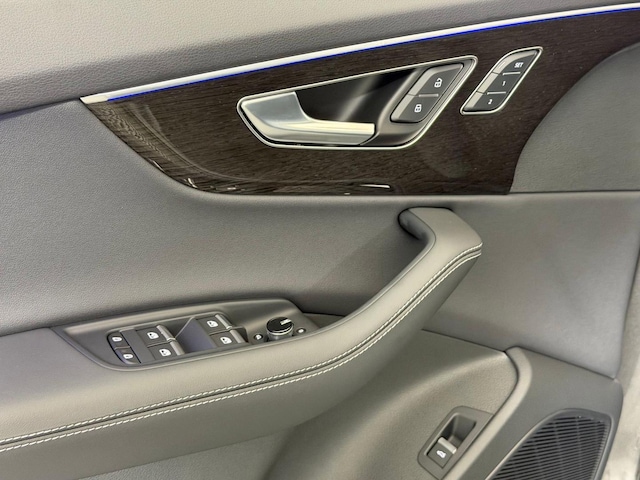 2026 Audi Q7 Premium Plus - Photo 14