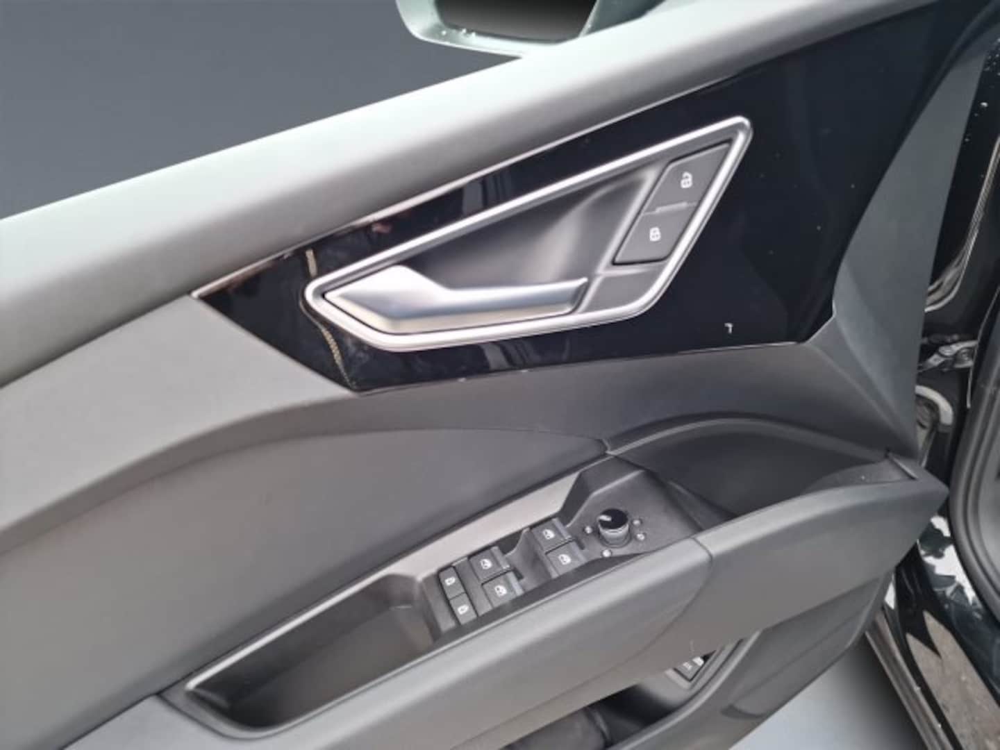 Bild über Audi Q4 Sportback e-tron 55 e-tron quattro - für weitere Informationen kontaktieren Sie den Audi Partner