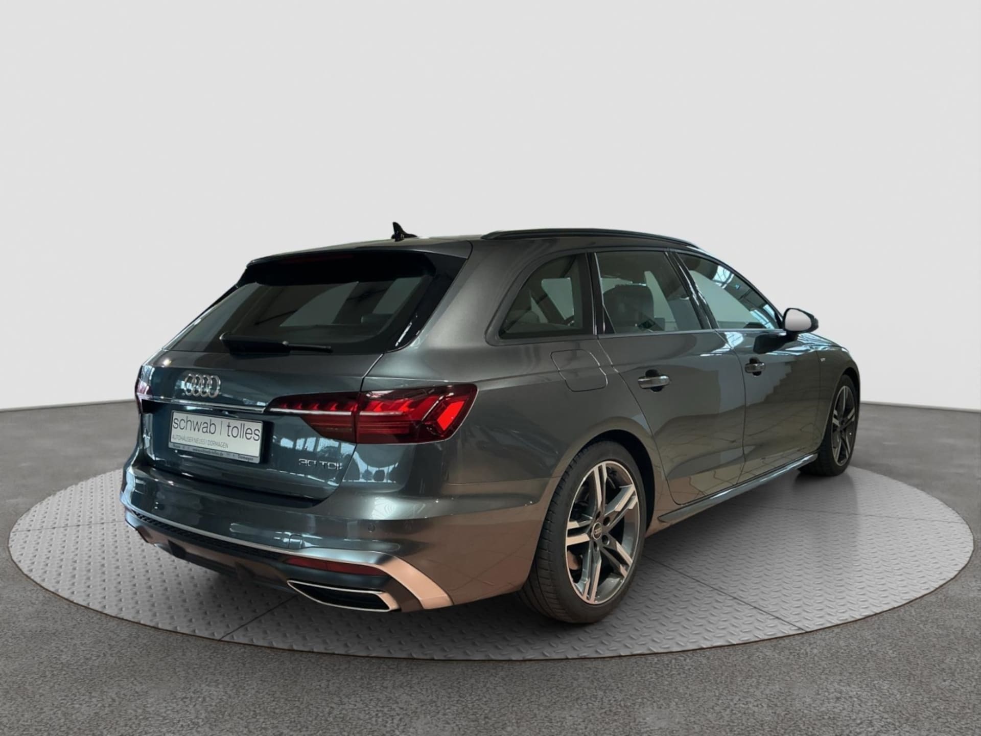 Audi A4 Avant S line