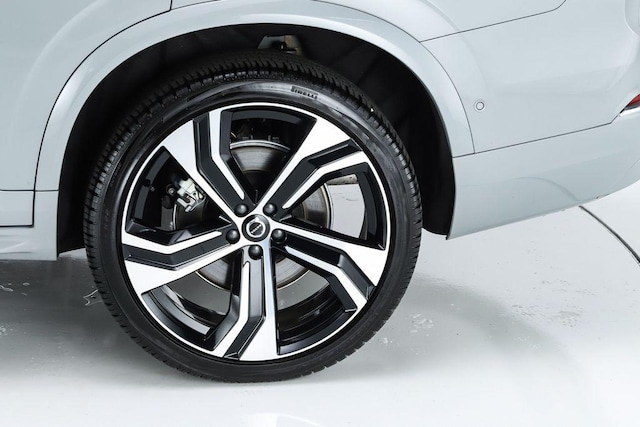 2025 Volvo XC90 Ultra - Photo 46