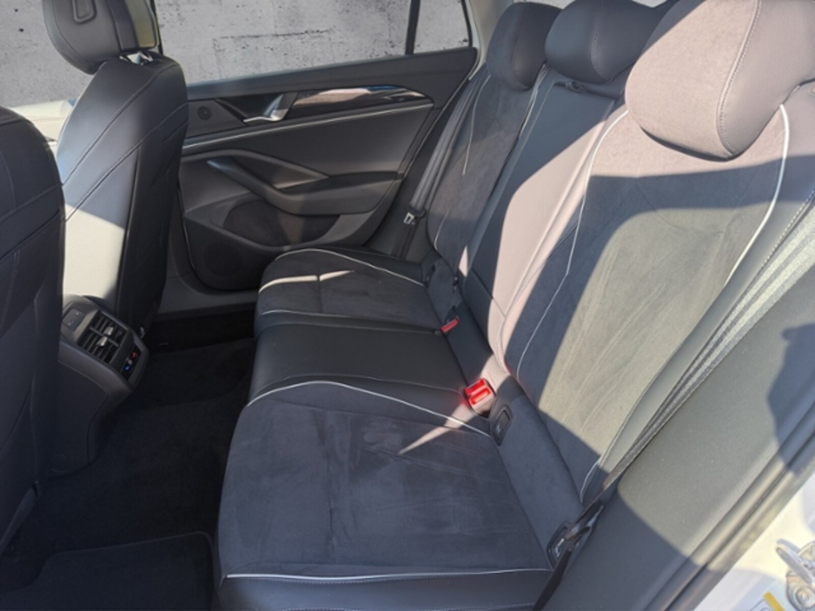 Volkswagen Passat – Bild 12