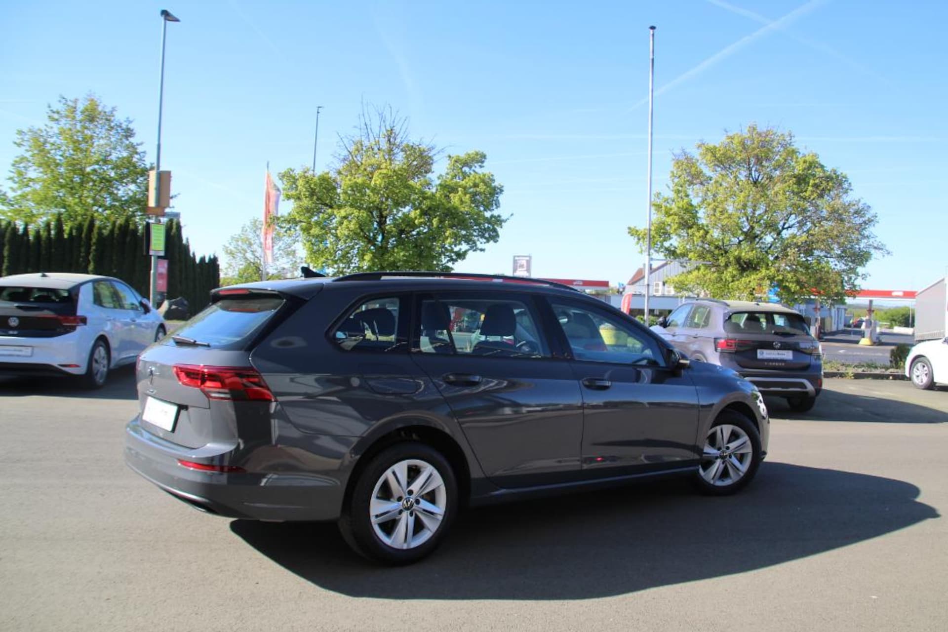 Volkswagen Golf Variant Life