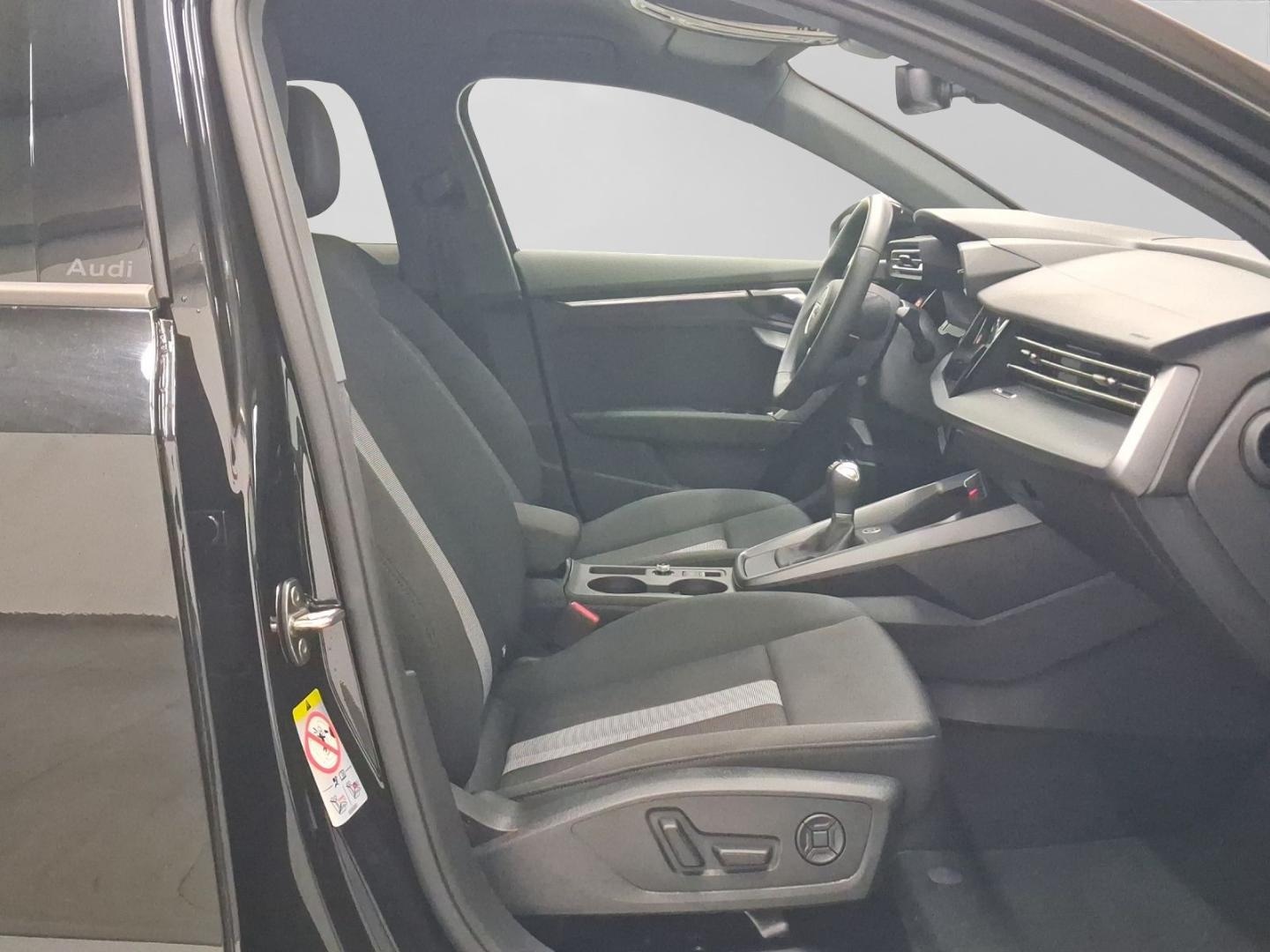 Bild über Audi A3 Sportback TFSI Schaltgetriebe - für weitere Informationen kontaktieren Sie den Audi Partner