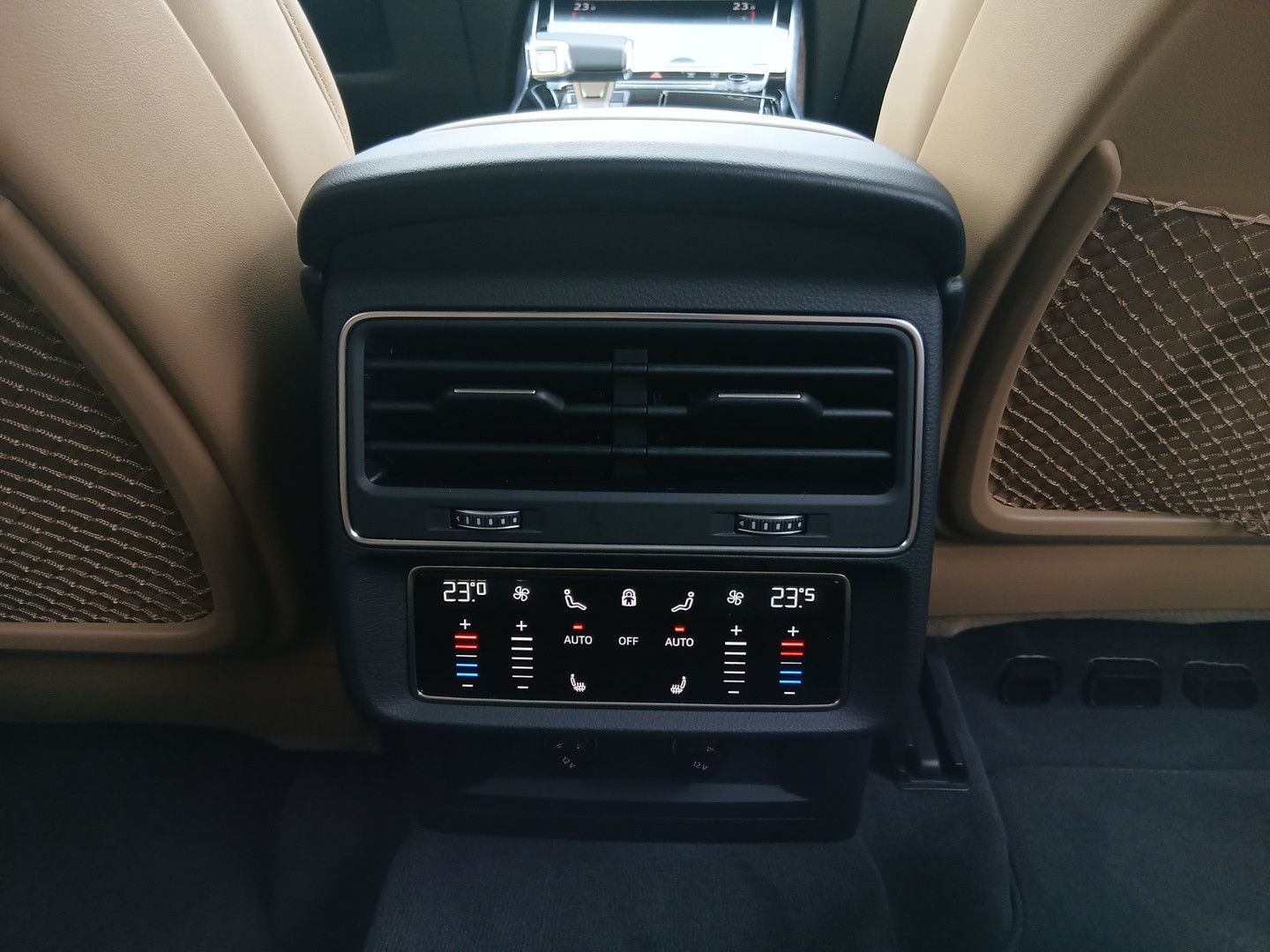 Bild über Audi Q7 SUV S line business TDI quattro 170 kW tiptronic - für weitere Informationen kontaktieren Sie den Audi Partner
