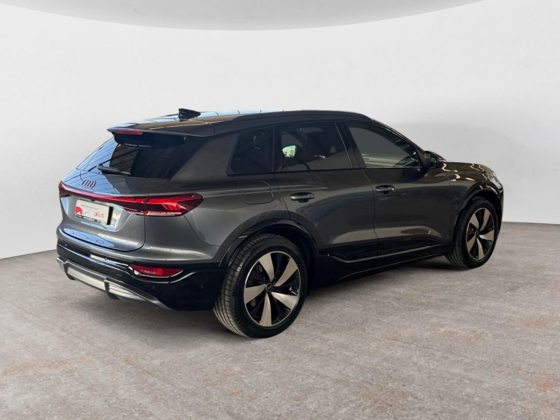 Audi Q6 SUV e-tron
