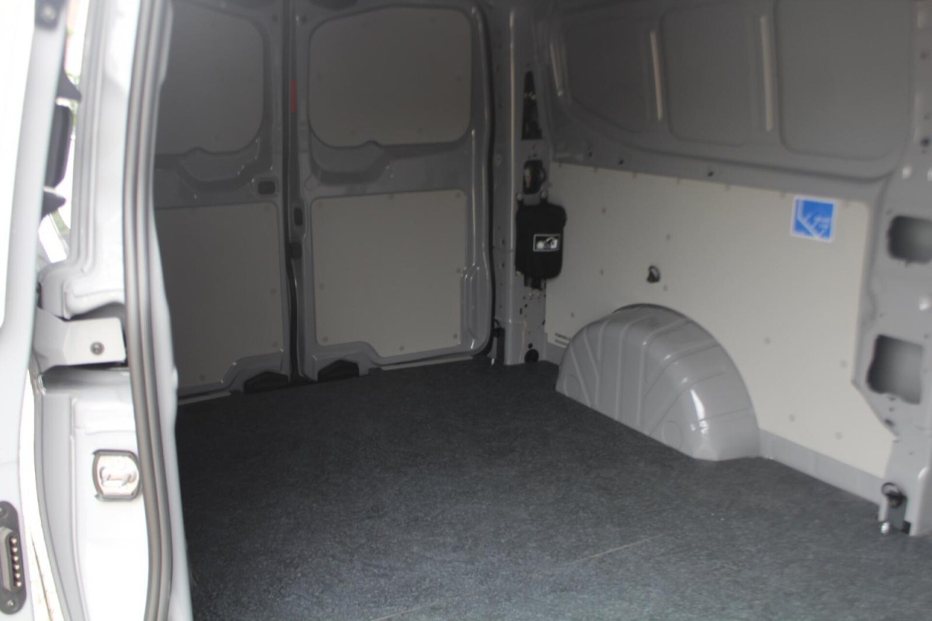 Volkswagen Transporter Kasten langer Radstand